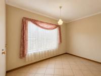  of property in Florauna