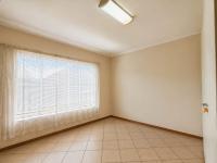  of property in Florauna