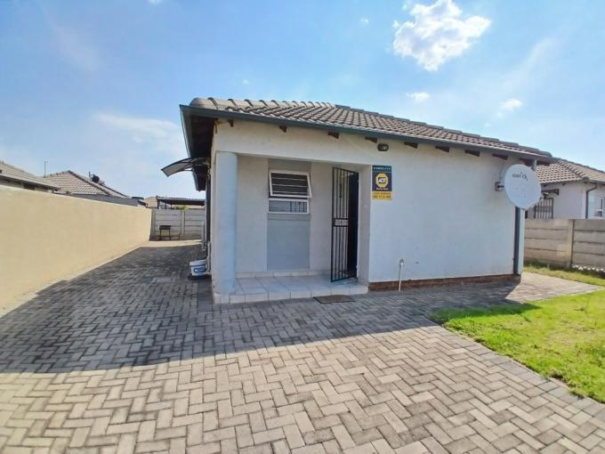 3 Bedroom House for Sale For Sale in Crystal Park - MR725533