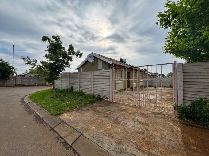 3 Bedroom House for Sale For Sale in Alberton - MR725555