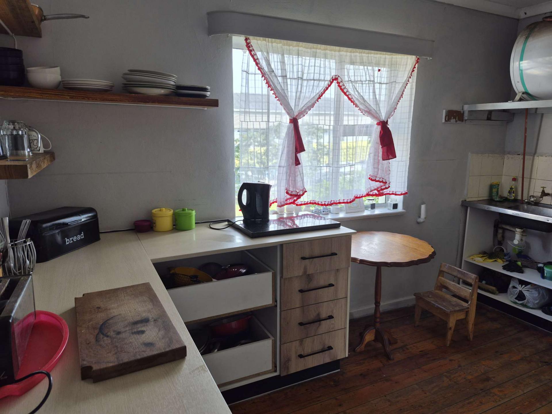  of property in Algoa Park