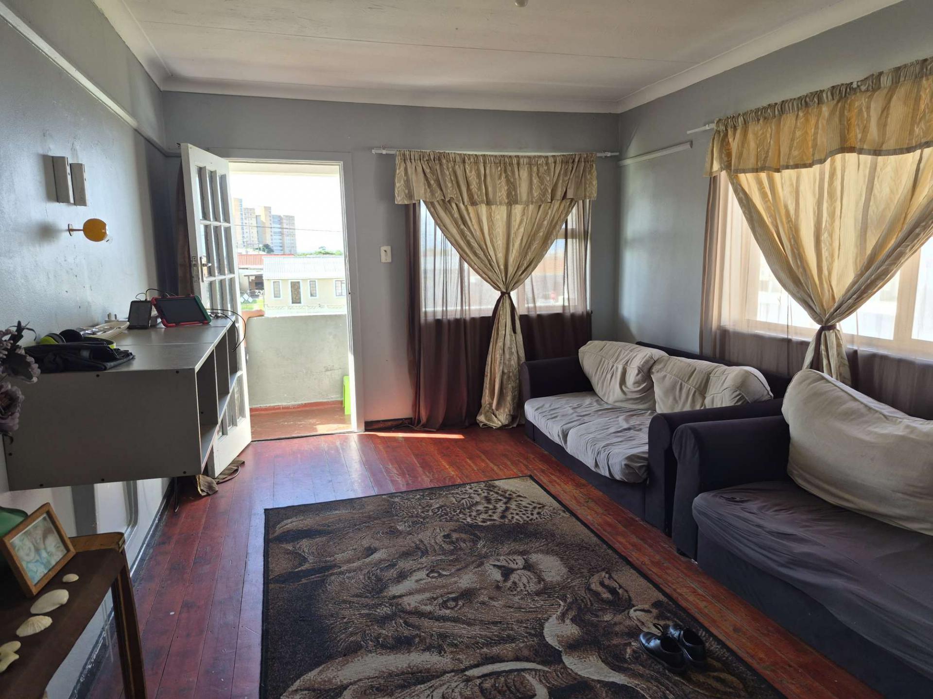  of property in Algoa Park
