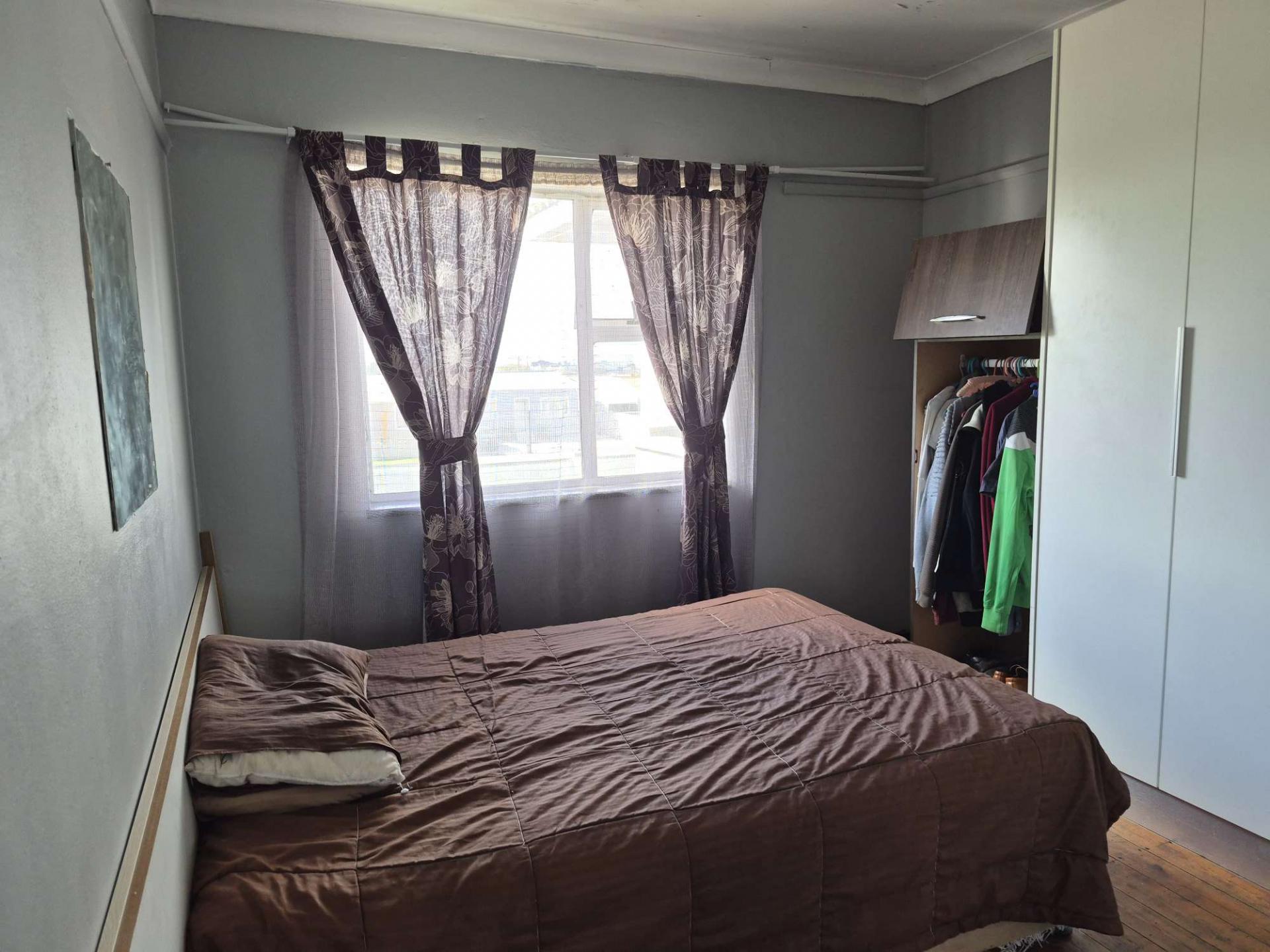  of property in Algoa Park