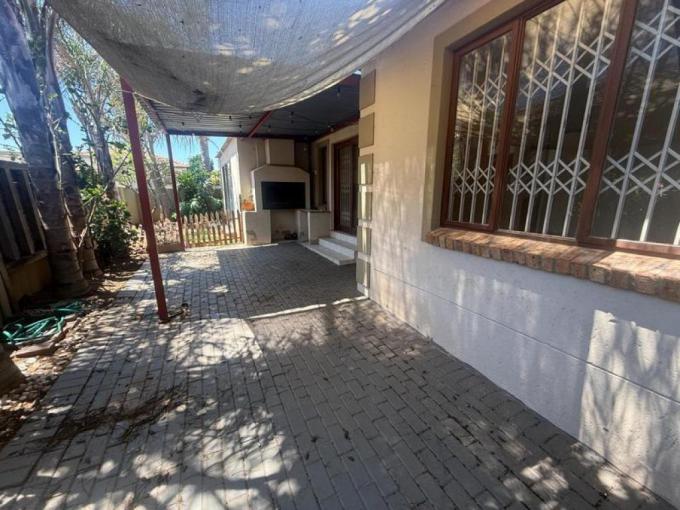 2 Bedroom Simplex to Rent in The Reeds - Property to rent - MR725654