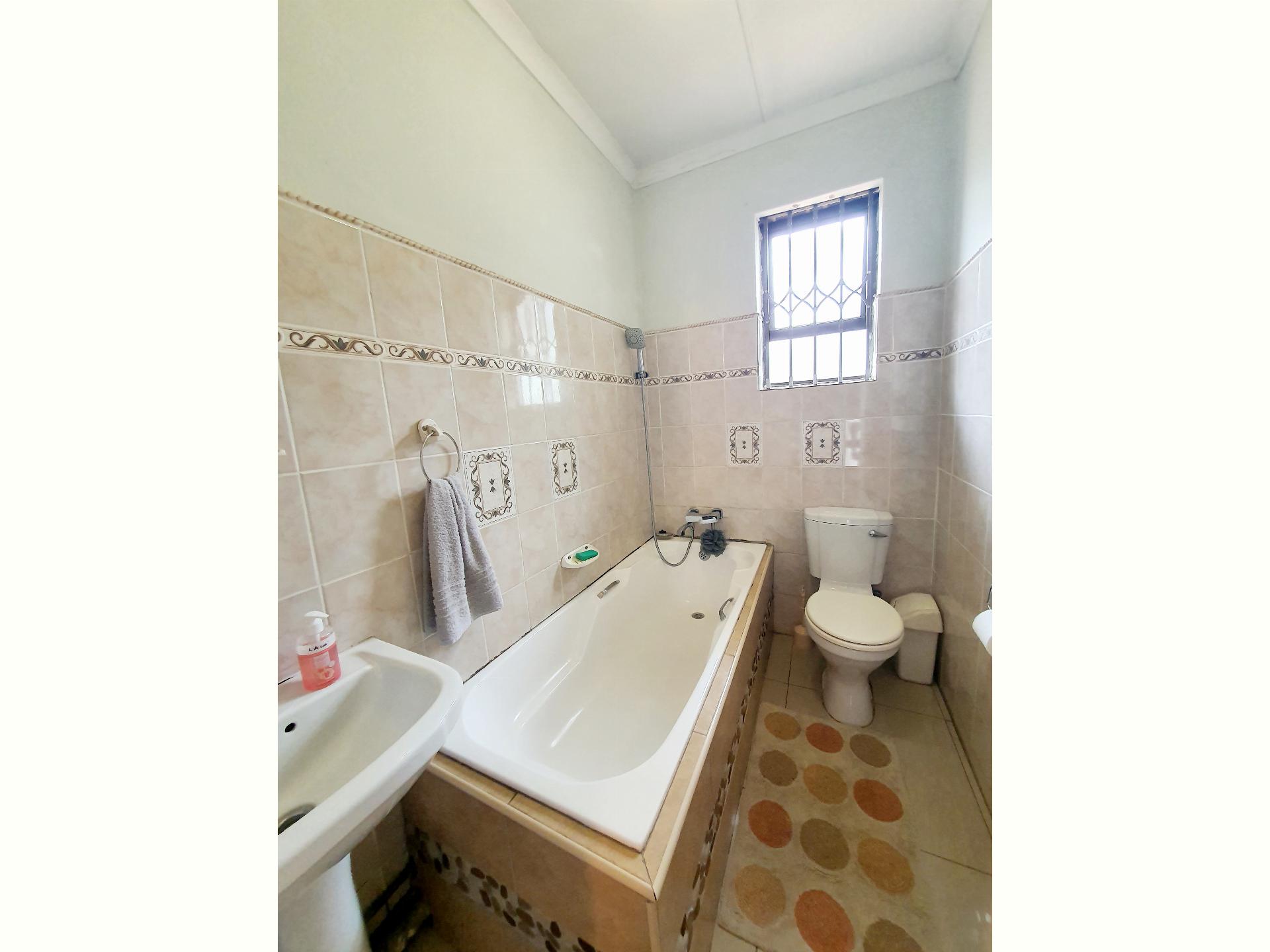  of property in Woodhaven 