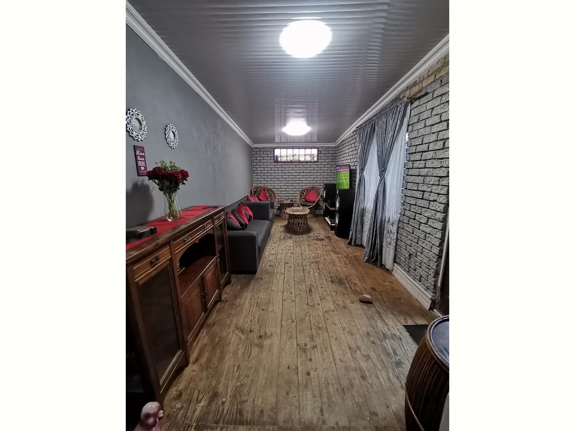  of property in Tafelsig