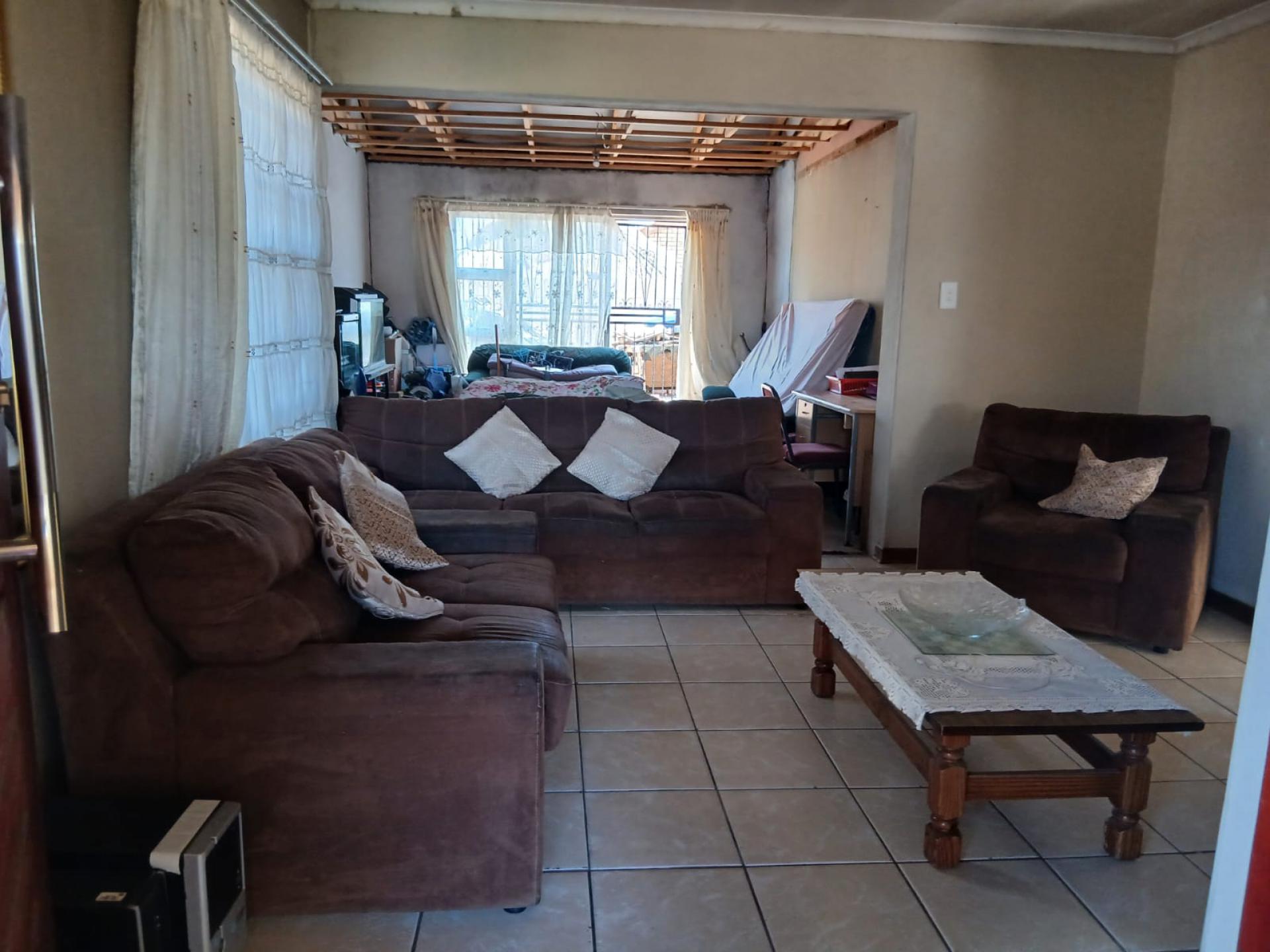  of property in Grasslands