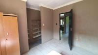 Bed Room 1 of property in Glenmore (KZN)