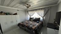 Bed Room 1 of property in Chiawelo