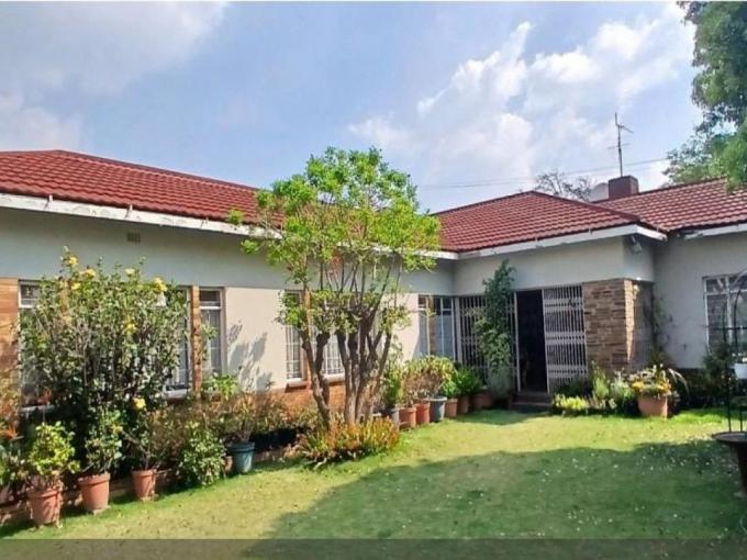 5 Bedroom House for Sale For Sale in Lambton - MR725761