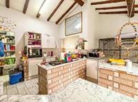  of property in Brackendowns