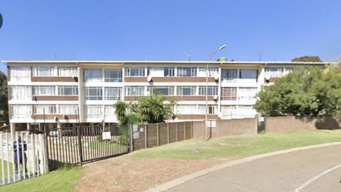 2 Bedroom Sectional Title for Sale For Sale in Rhodesfield - Home Sell - MR725799