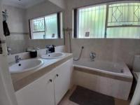  of property in Glenvista