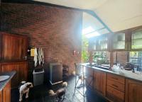  of property in Bendor