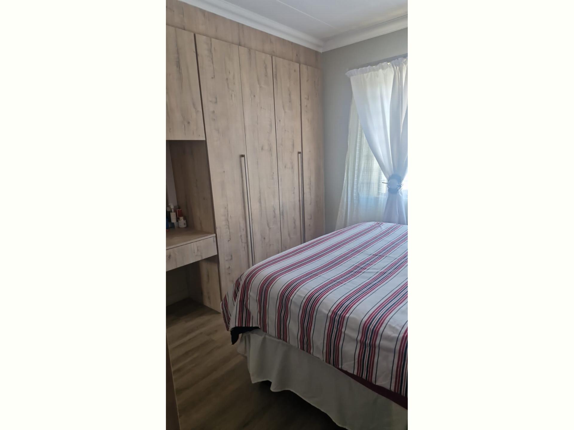  of property in Kameeldrift
