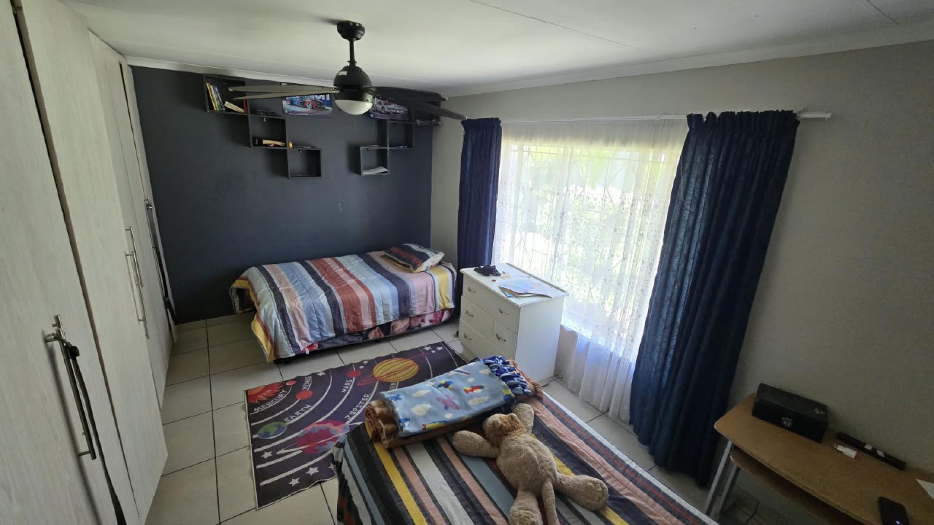 of property in Estera