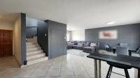 Lounges of property in The Reeds