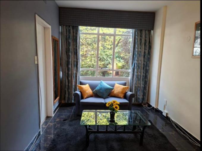 1 Bedroom Open Plan Bachelor/Studio Apartment to Rent in Illovo - Property to rent - MR725912