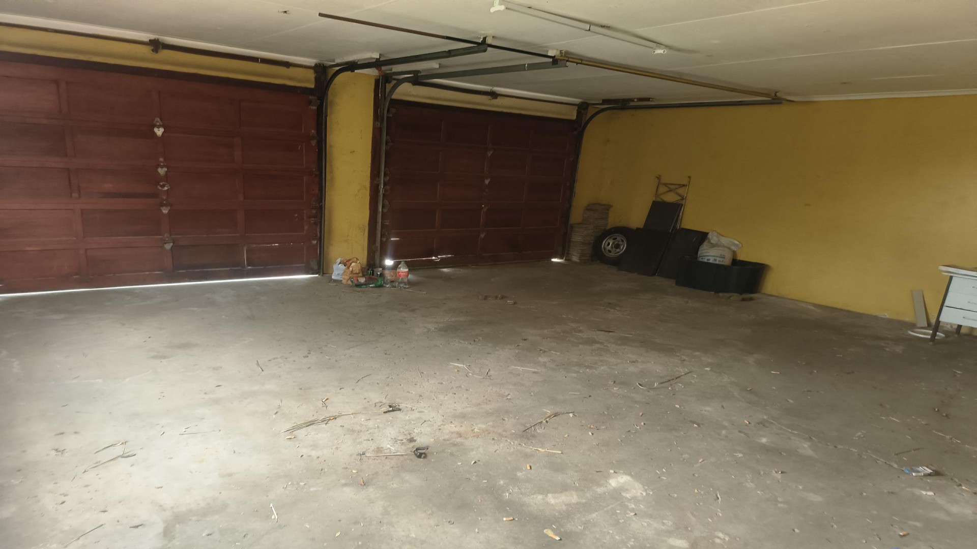 Garage of property in Bethal