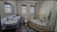  of property in Rooihuiskraal North