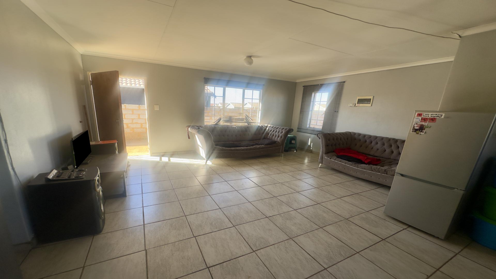 Lounges of property in Windmill Park