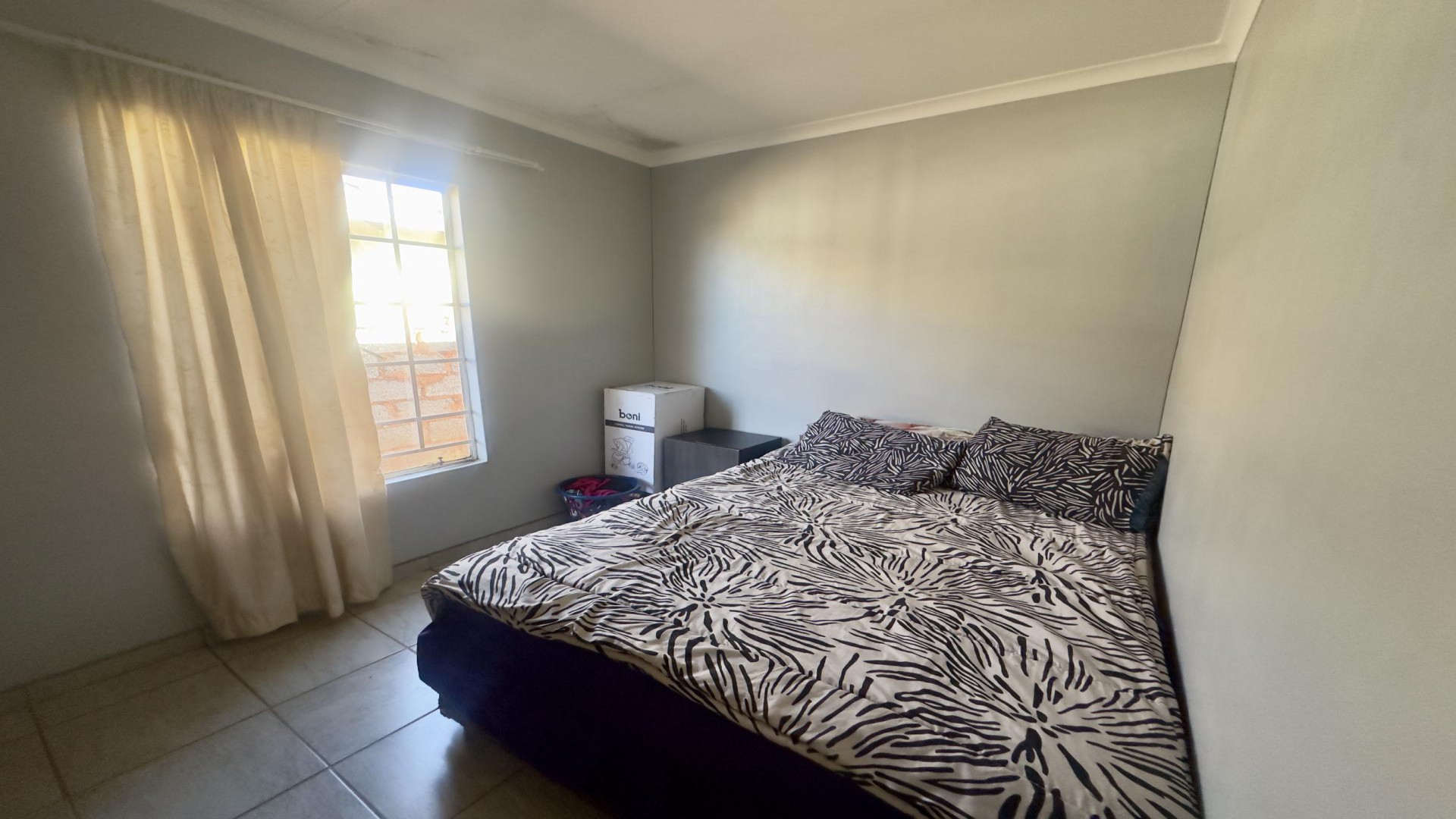 Bed Room 1 of property in Windmill Park