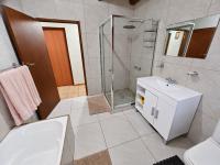  of property in Roodeplaat