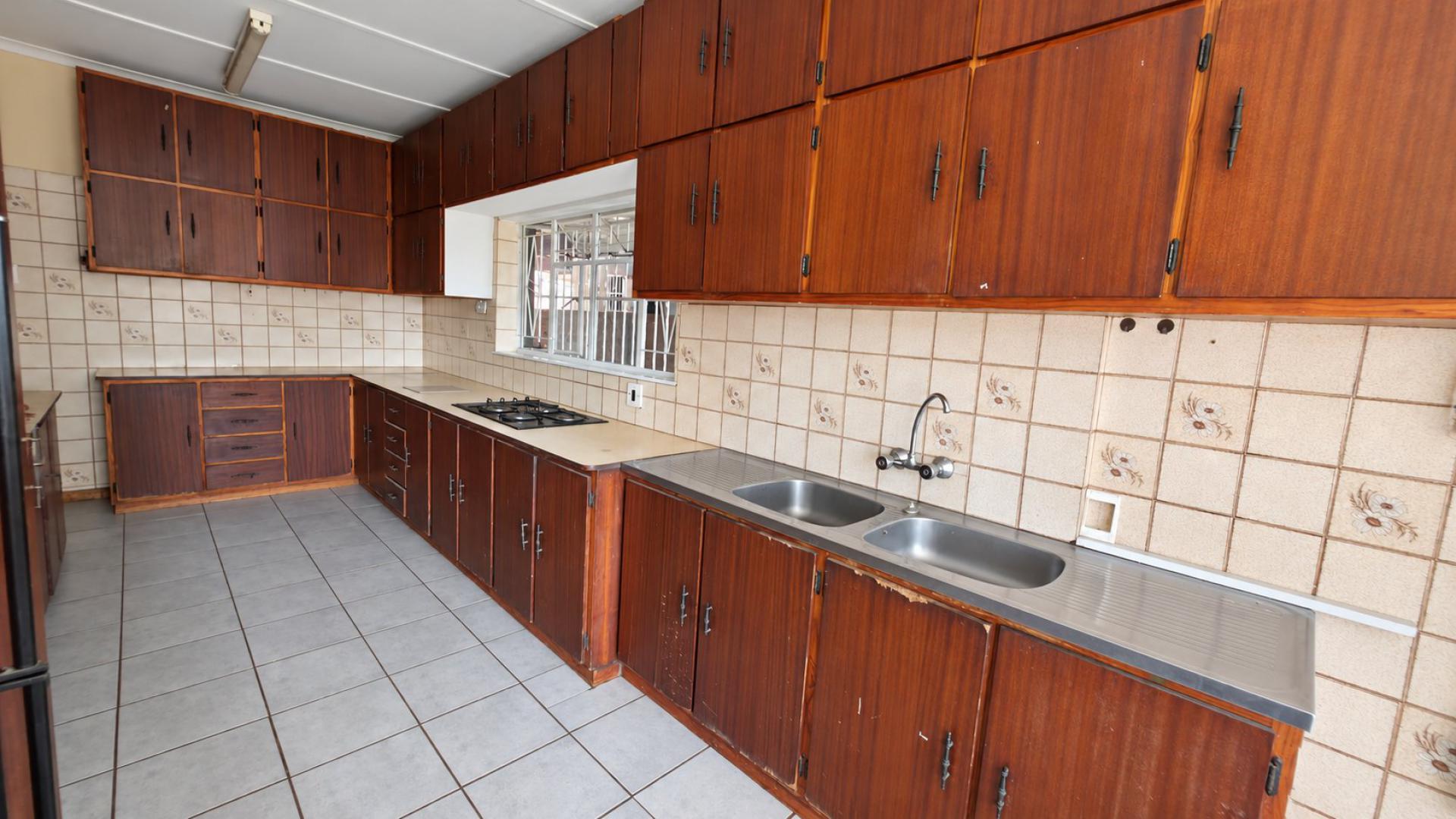  of property in Westpark