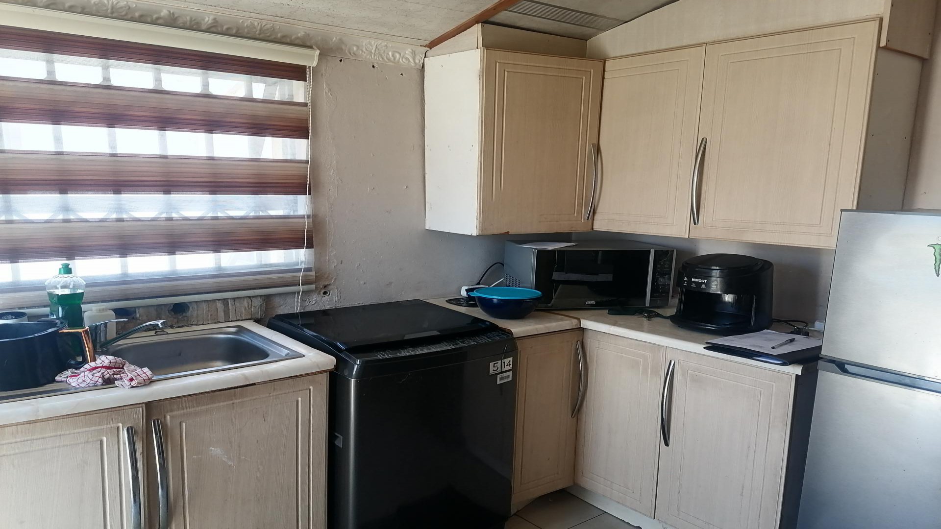 Kitchen of property in Meadowlands