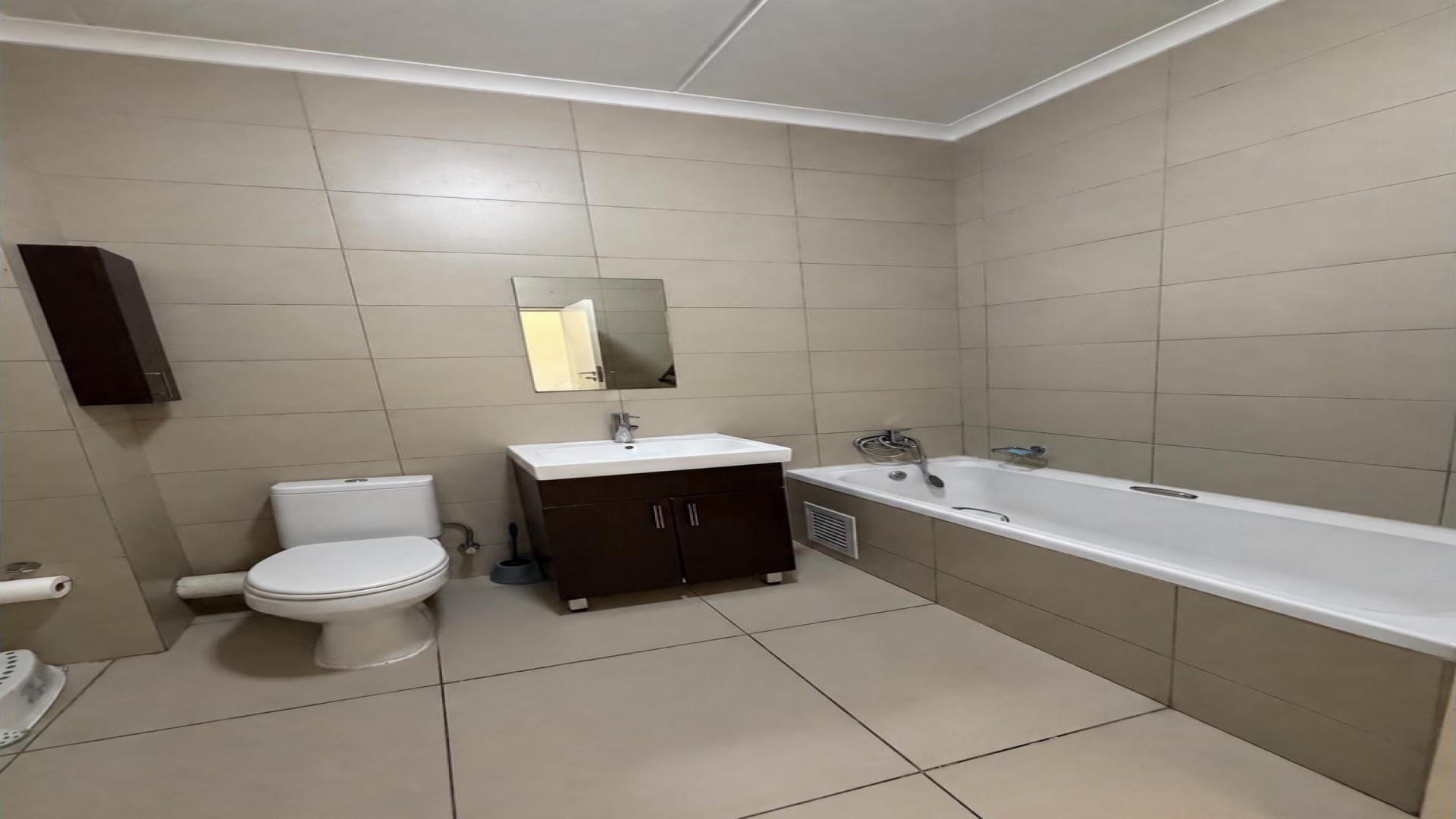 Bathroom 1 of property in Sandton