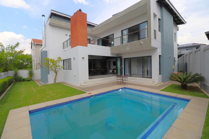 3 Bedroom House for Sale For Sale in Olivedale - MR726114