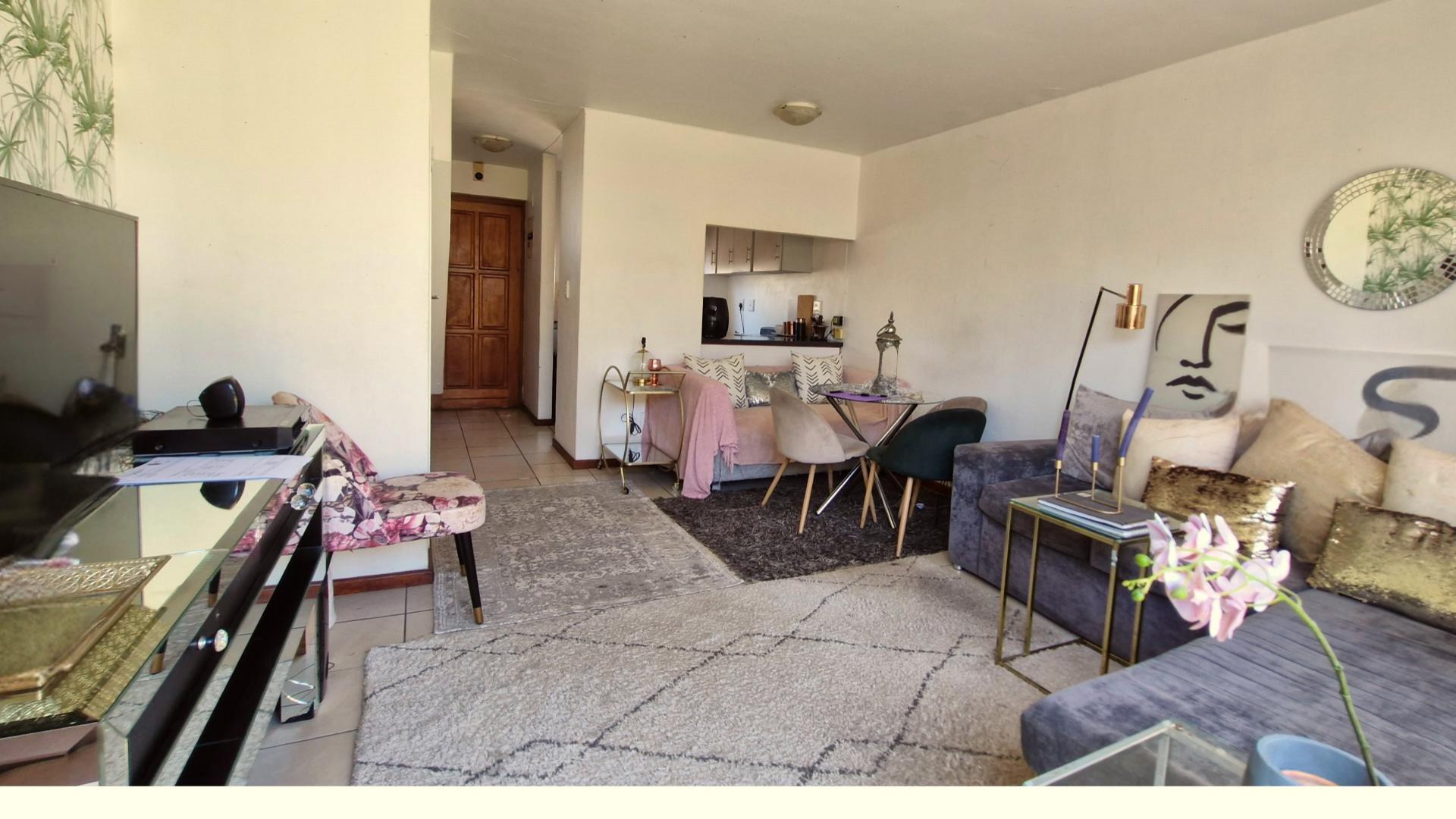 Lounges of property in Kirstenhof