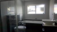 Bathroom 1 of property in Parsons Vlei