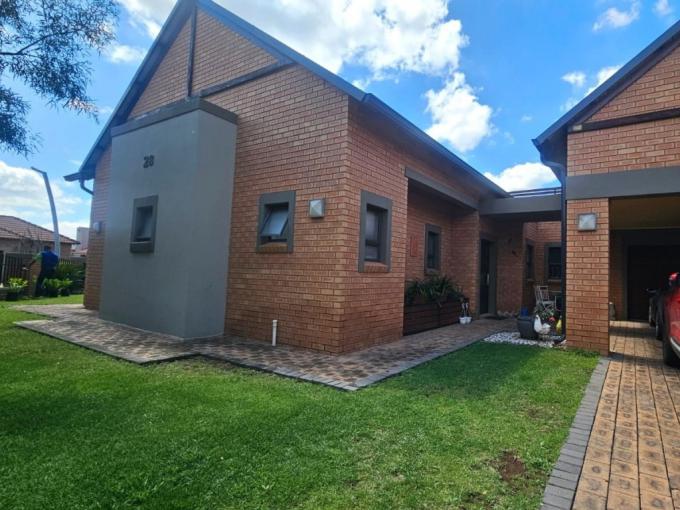 3 Bedroom House to Rent in Centurion Central - Property to rent - MR726166