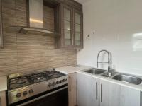  of property in Glenvista