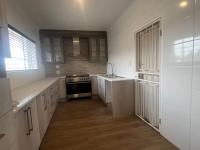  of property in Glenvista