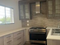  of property in Glenvista