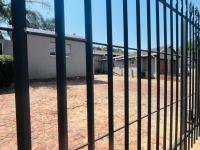  of property in Glenvista