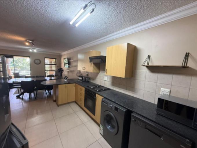 3 Bedroom Apartment for Sale For Sale in Nieuw Muckleneuk - MR726180