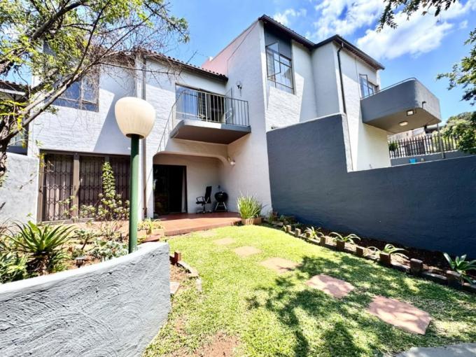3 Bedroom Simplex for Sale For Sale in Mondeor - MR726201