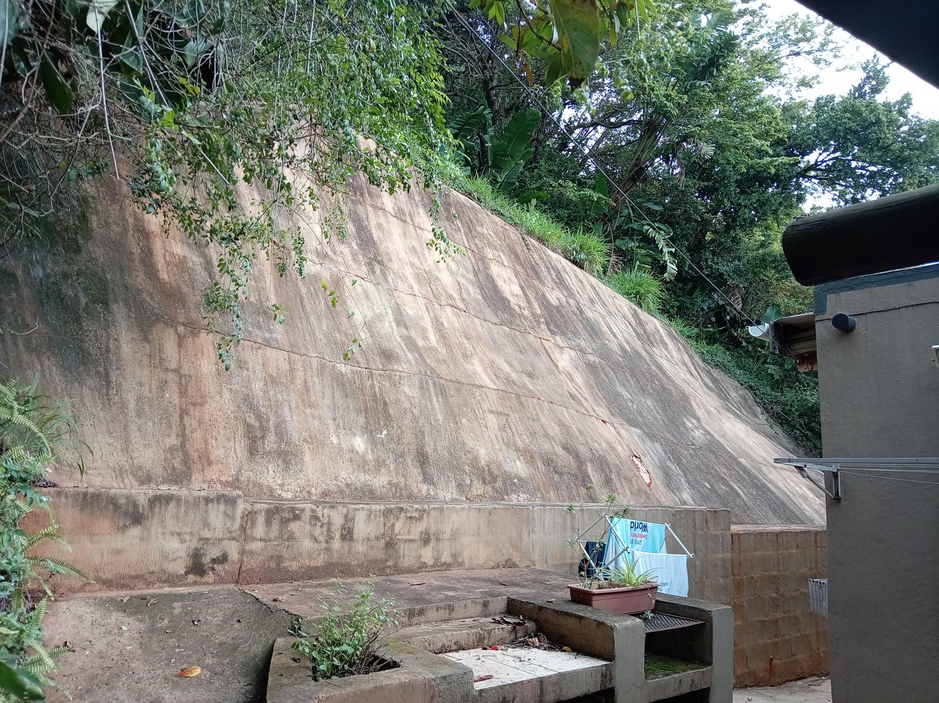  of property in Umzumbe