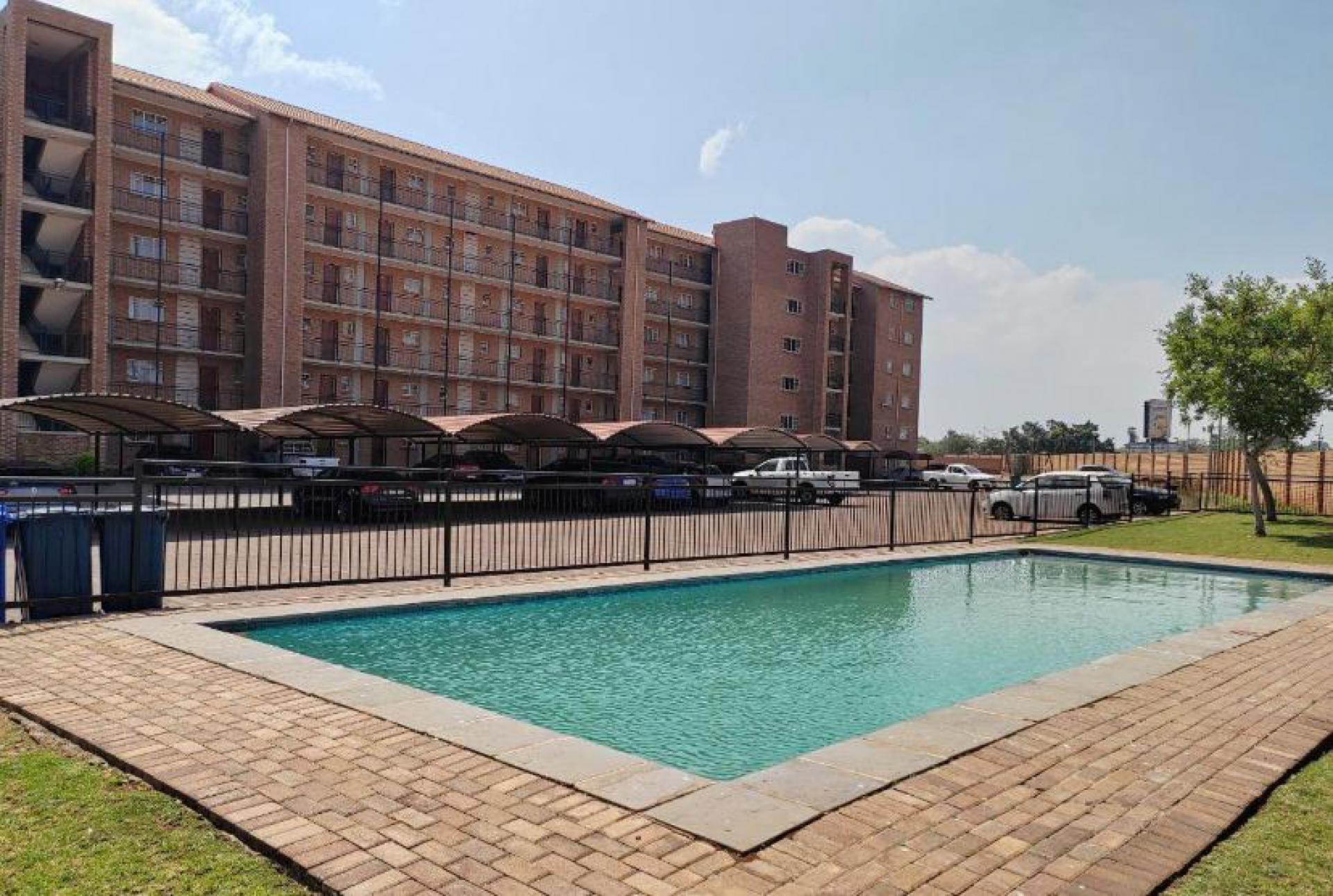  of property in Annlin West
