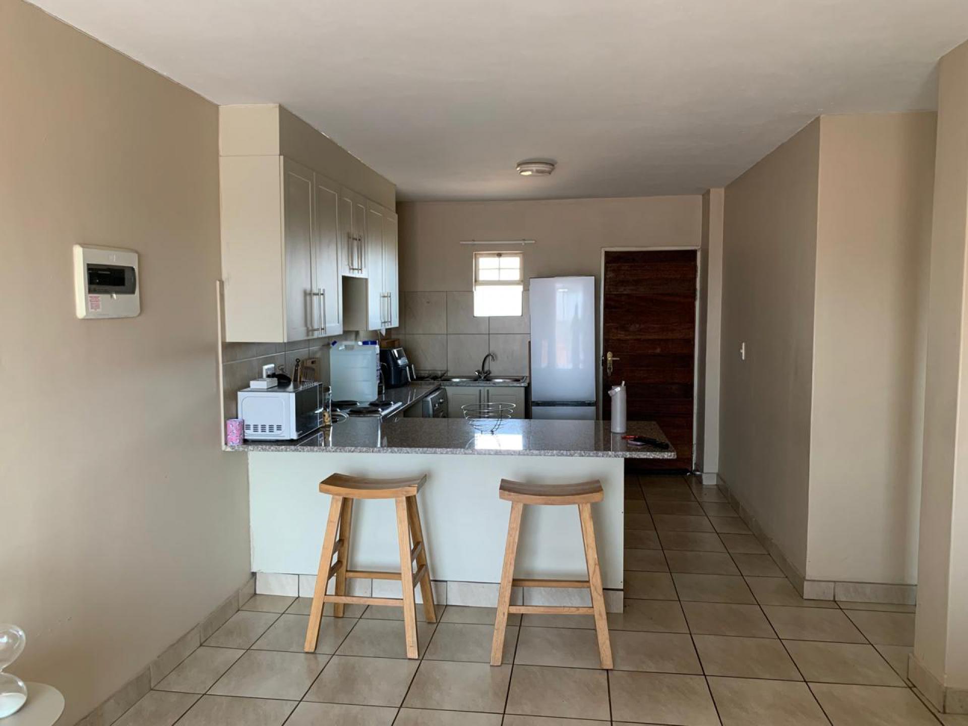  of property in Annlin West