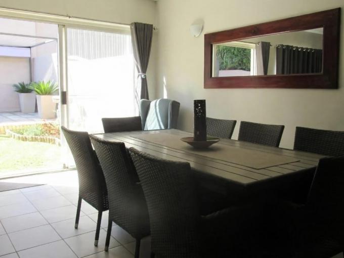 3 Bedroom Simplex for Sale For Sale in Roodekrans - MR726266