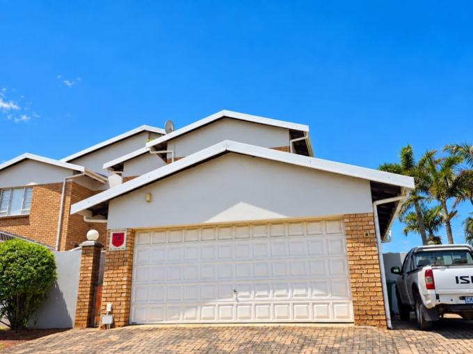 3 Bedroom Simplex for Sale For Sale in Manaba Beach - MR726271