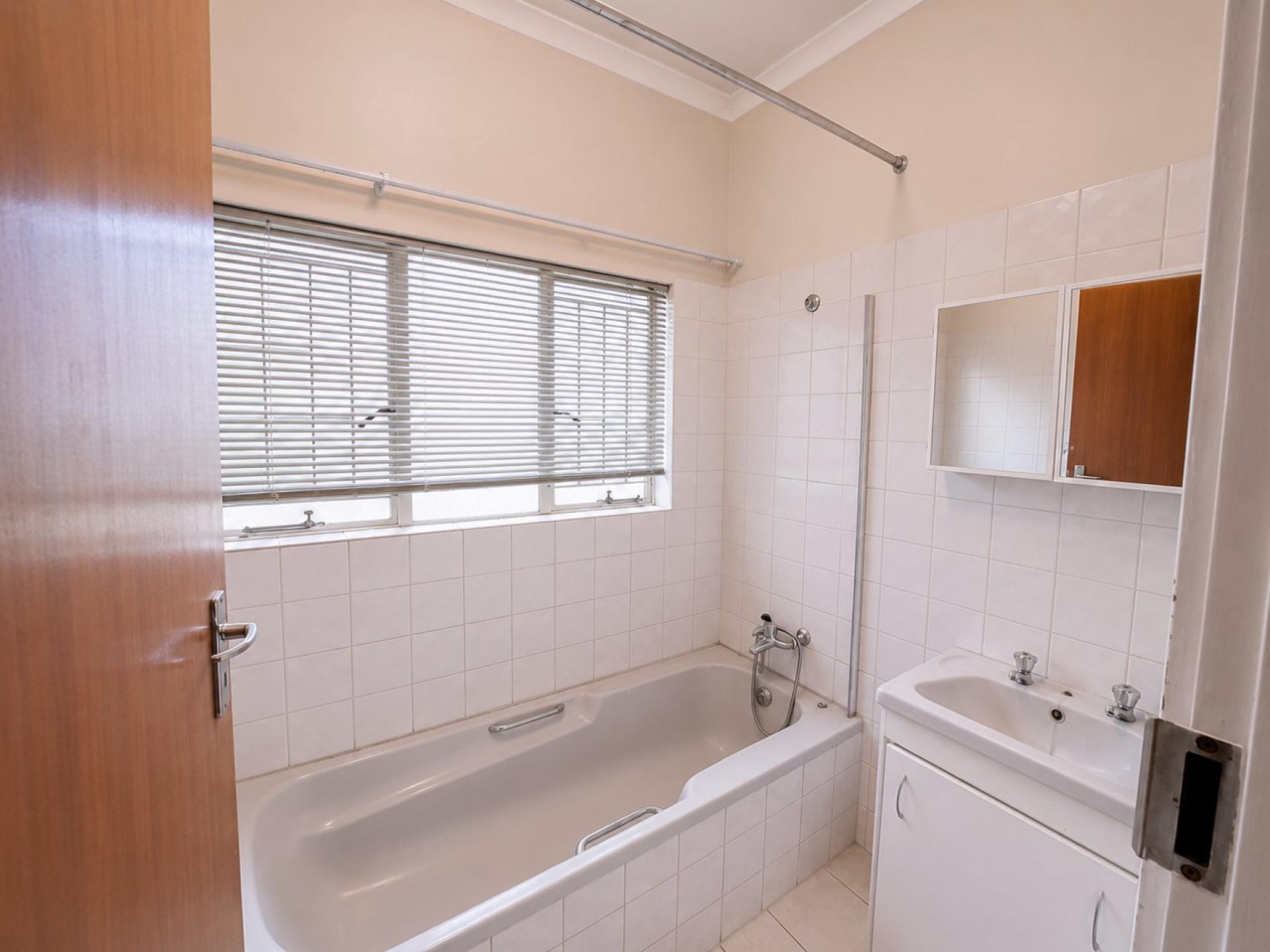  of property in Sinoville