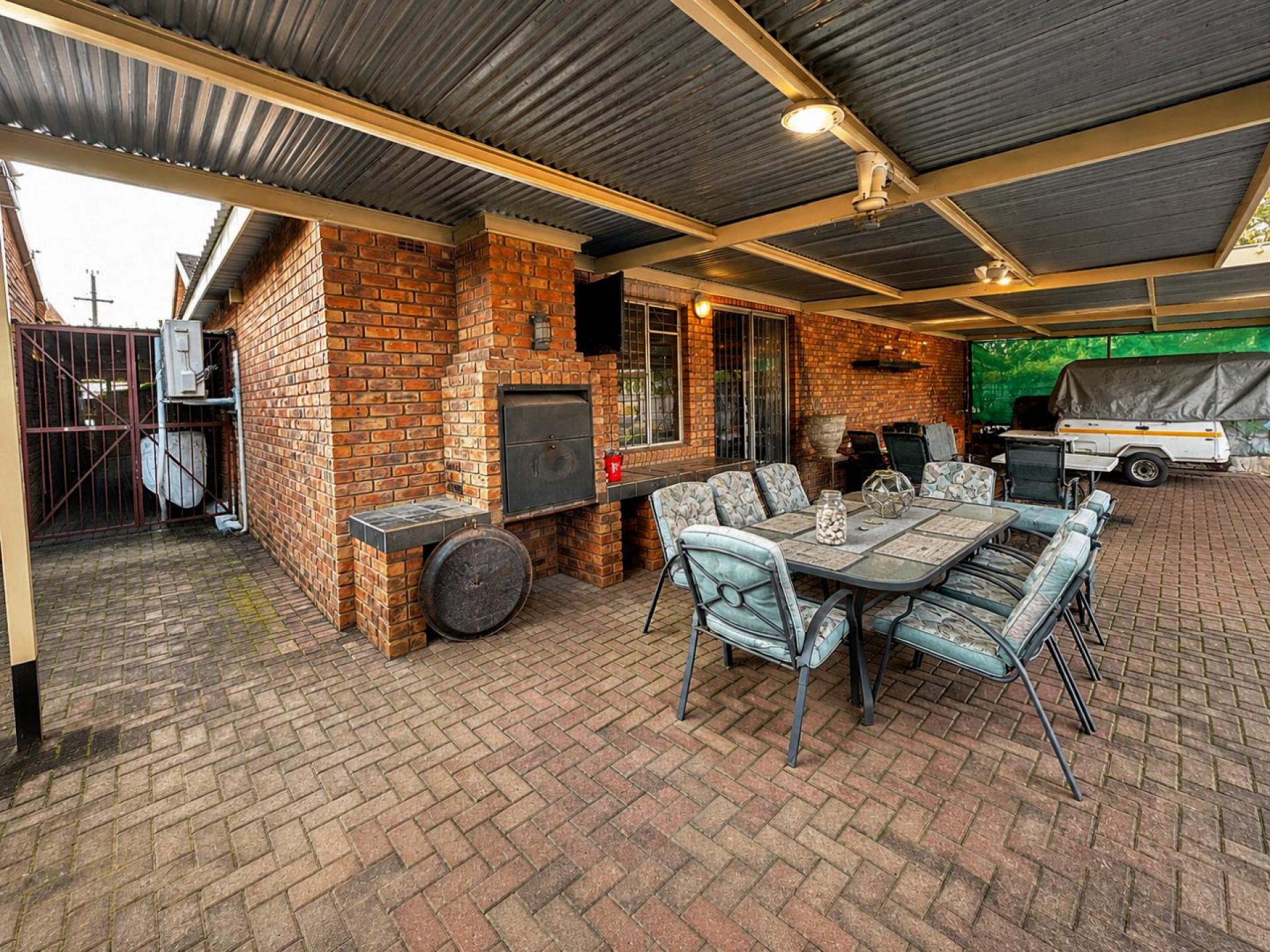  of property in Sinoville