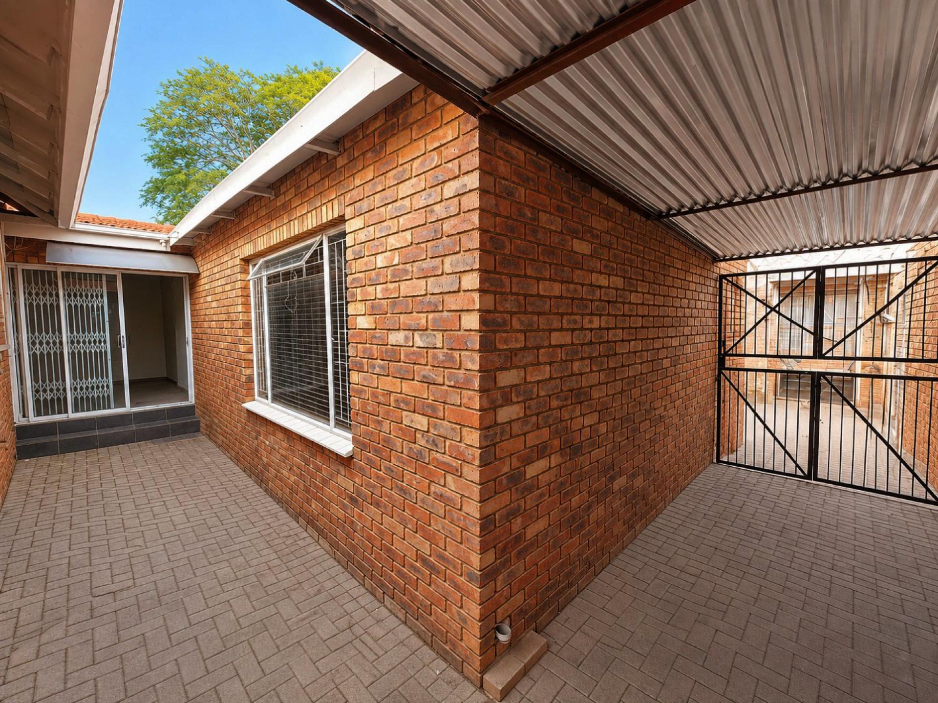  of property in Sinoville