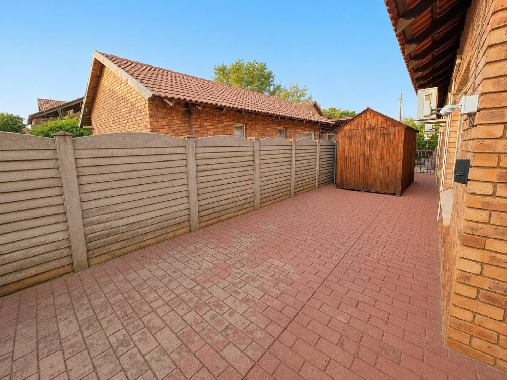  of property in Sinoville