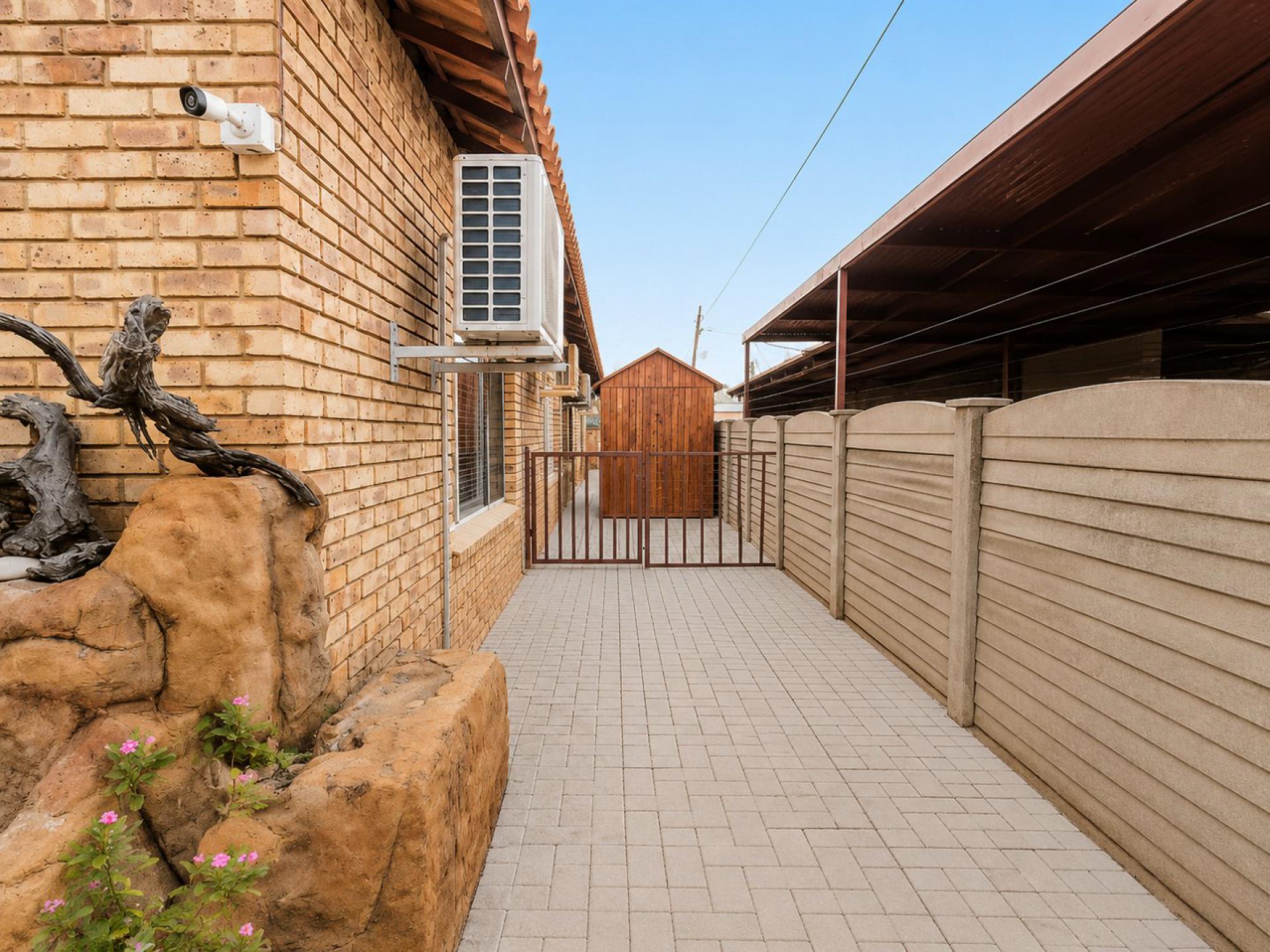  of property in Sinoville